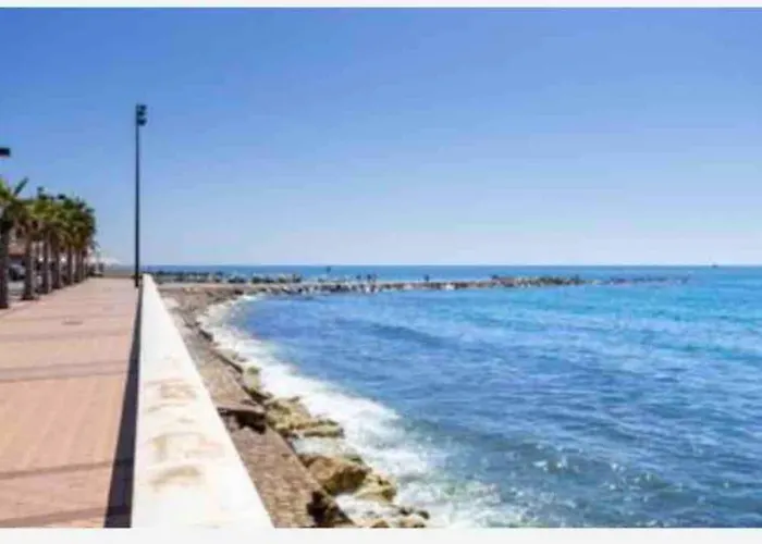 Primera Linea De Playa * Fuengirola