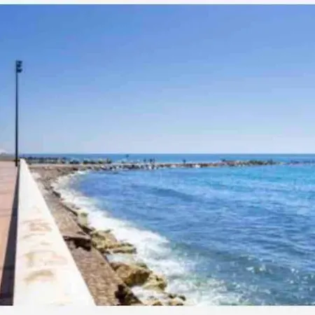 Primera Linea De Playa * Fuengirola